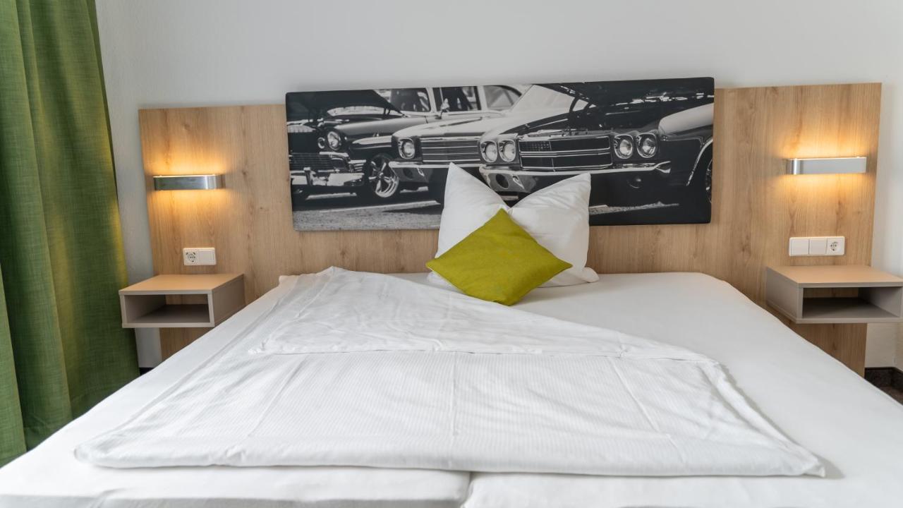 Highway Hotel Хербольцхайм Экстерьер фото