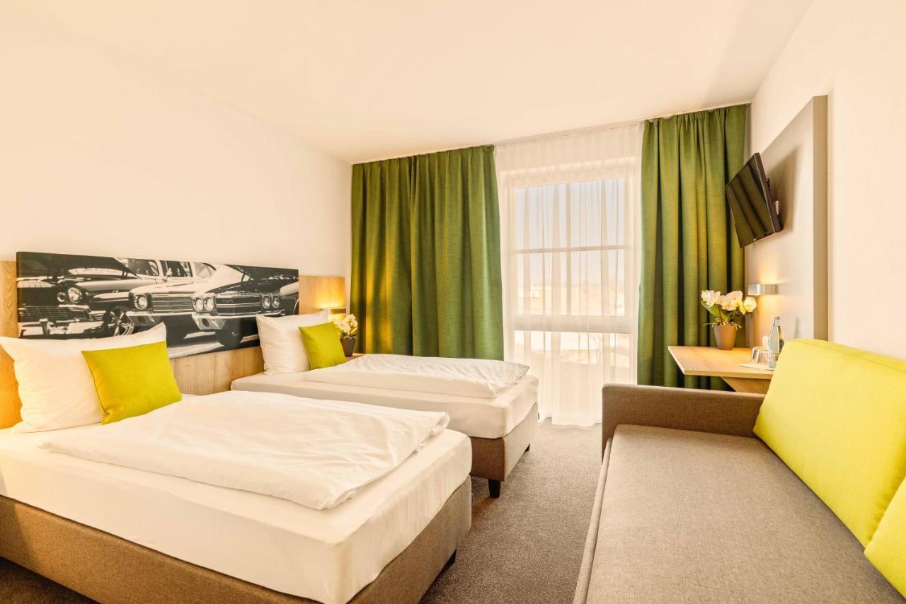 Highway Hotel Хербольцхайм Экстерьер фото
